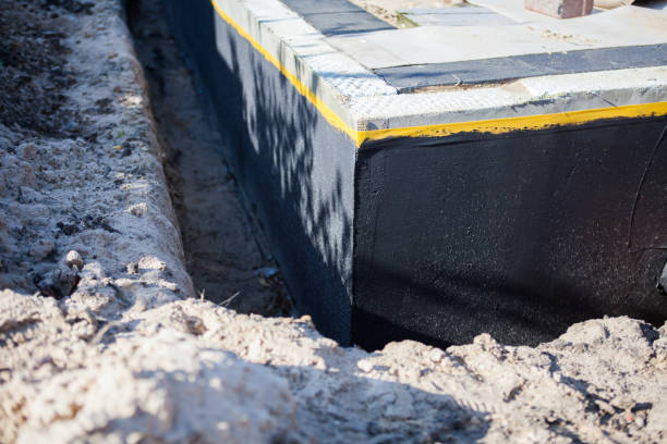 Professional Vapor Barrier Installation technician working in Clinton Township, MI